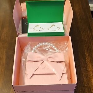 Ivy Box Pink Bow Handbag with Pearl Handle And Ivy Leaf Sisterhood Bracelets